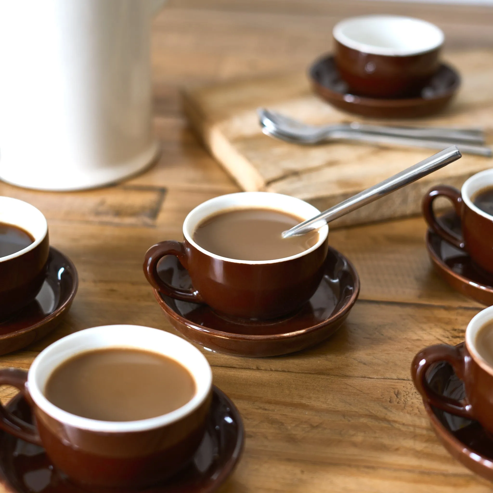 6 Espresso Coffee Cups and Saucer Set - Brown