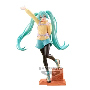 Banpresto HATSUNE MIKU HOLIDAY MEMORIES -MOUNTAIN CLIMBING-