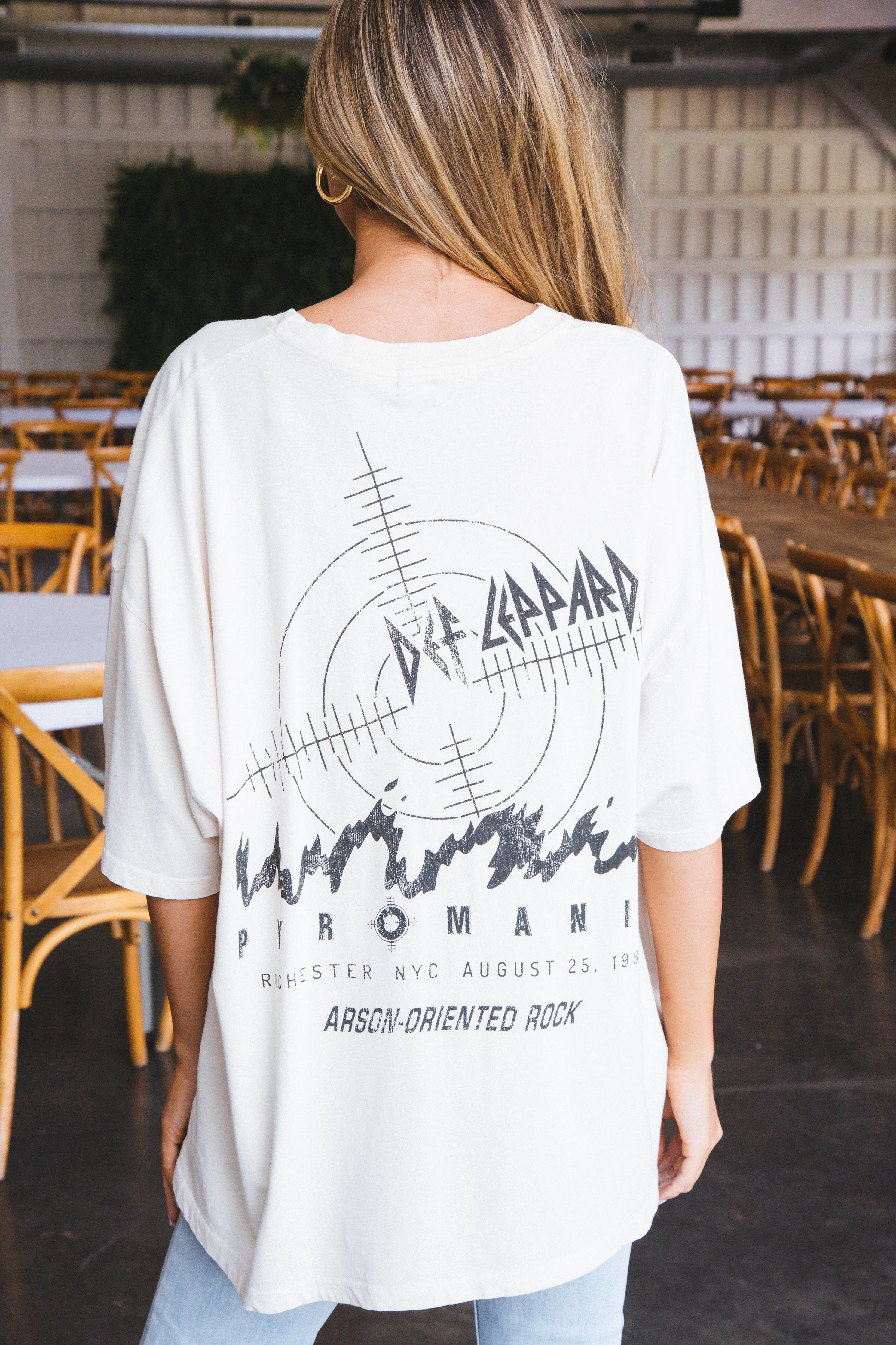 Def Leppard Sold Out 1983 Tee, Dirty White | Daydreamer