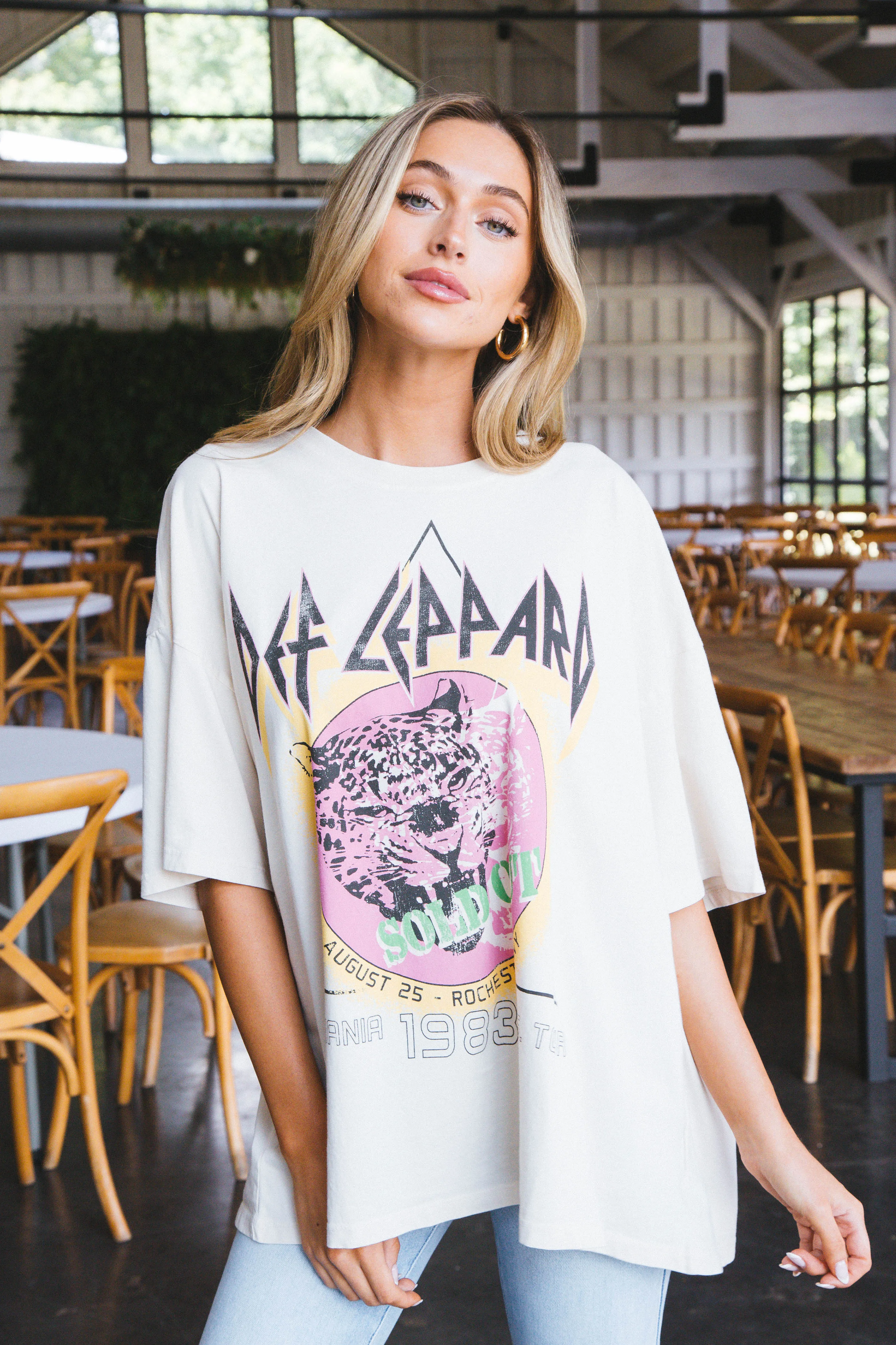 Def Leppard Sold Out 1983 Tee, Dirty White | Daydreamer